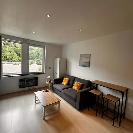 Studio#101 A La Frontiere Luxembourgeoise, Calme, Stationnement Gratuit Knutange